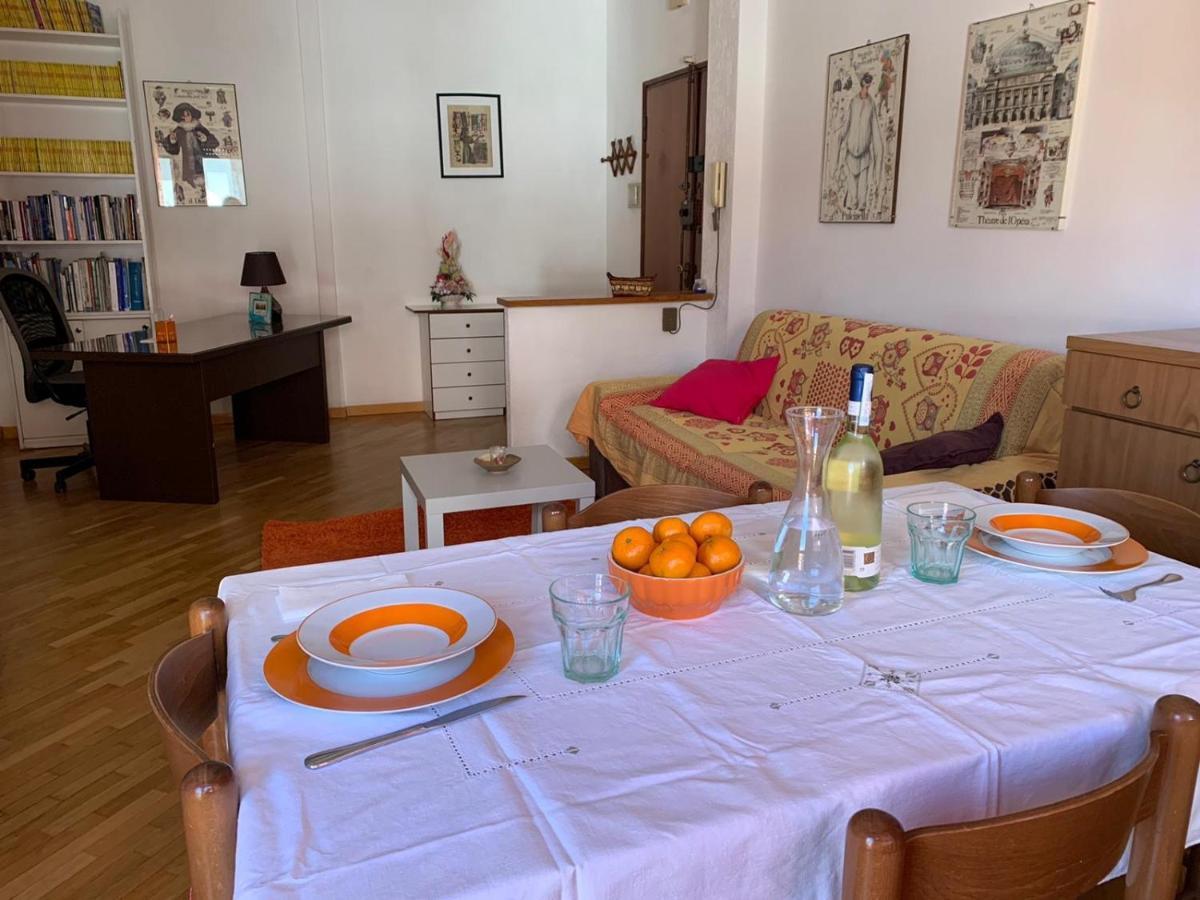Casa Daniele Apartment ลิโด ดิ ออสเตีย ภายนอก รูปภาพ
