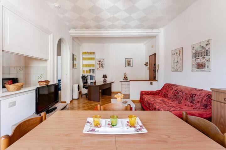 Casa Daniele Apartment ลิโด ดิ ออสเตีย ภายนอก รูปภาพ
