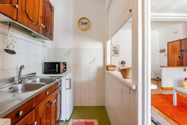 Casa Daniele Apartment ลิโด ดิ ออสเตีย ภายนอก รูปภาพ