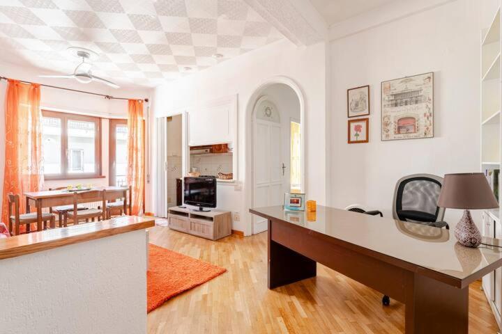 Casa Daniele Apartment ลิโด ดิ ออสเตีย ภายนอก รูปภาพ