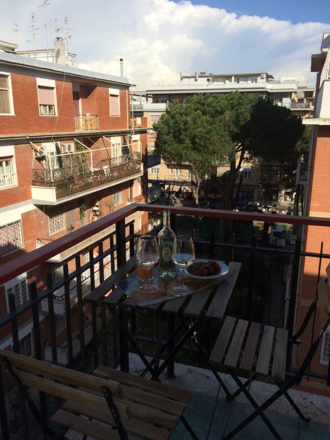 Casa Daniele Apartment ลิโด ดิ ออสเตีย ภายนอก รูปภาพ
